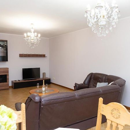 Spacious Apartments In The Center Of Obolon 2 Bedrooms كييف المظهر الخارجي الصورة